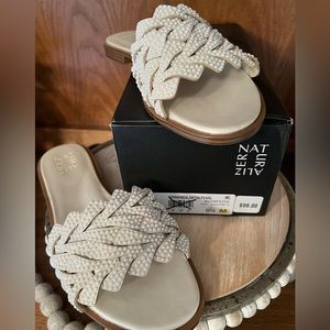 NIB women’s size 8.5 Naturalizer Satan pearl slide sandals.